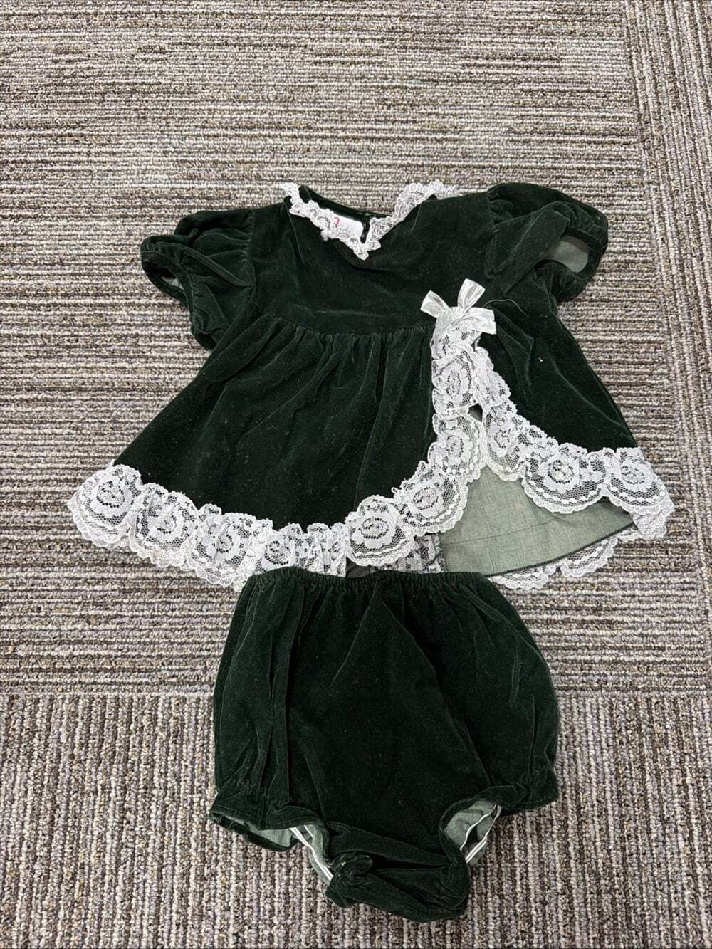 Vtg Expressions Baby Girl Forest Green Velvet Holiday Dress With Lace Collar